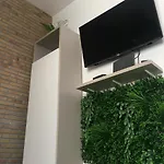 Charming Elise- Apartment Close To Central Station