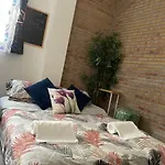 Charming Elise- Apartment Close To Central Station