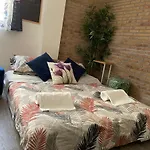 Charming Elise- Apartment Close To Central Station