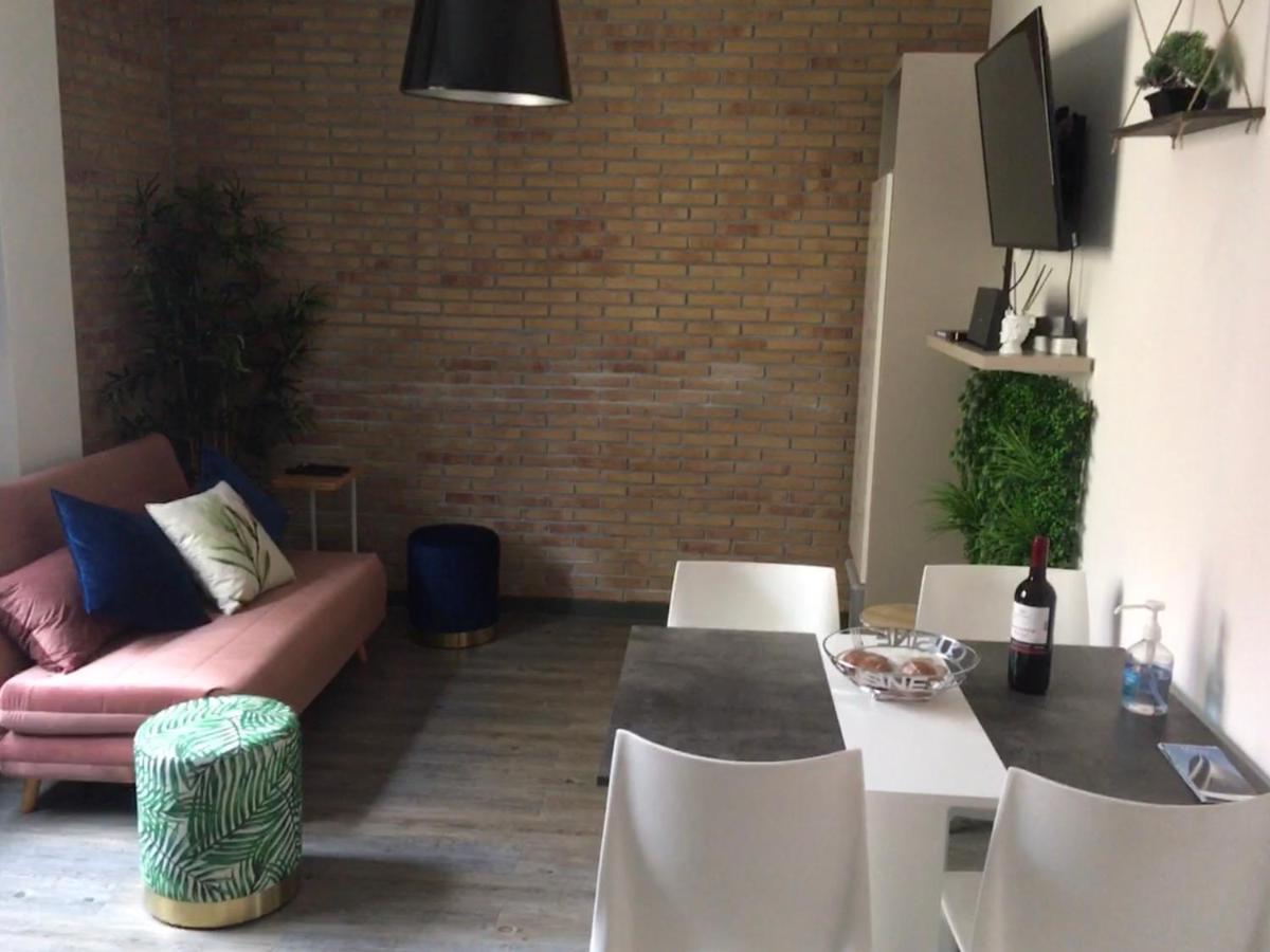 Charming Elise- Close To Station Apartment Milan
